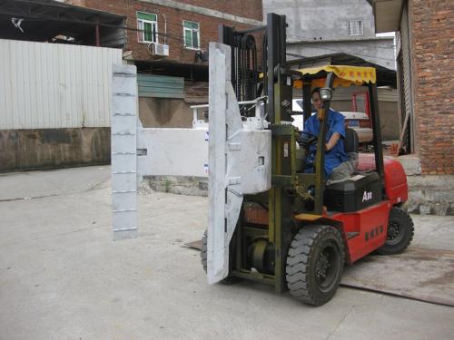 Jednoramenná pneumatická svorka