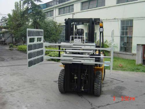 Svorky na tabakové škatule